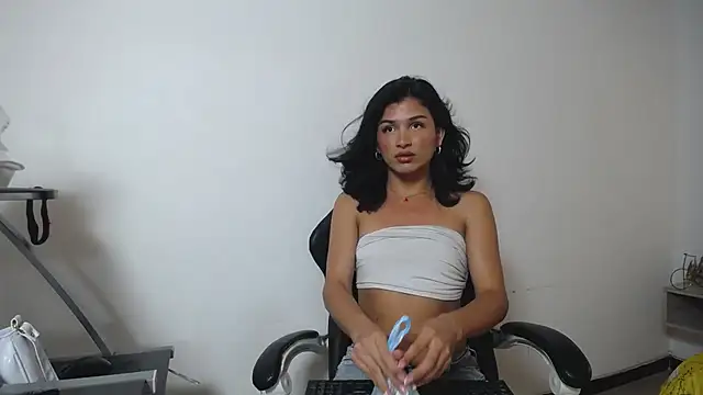 Snapshot of Madisson_joness1 chatting on July 2026 07:35:01 PM Madisson joness1 online show from July 2026 07:35:01 PM