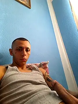 Snapshot of Richard200322 chatting on July 2026 05:22:01 AM Richard200322 online show from July 2026 05:22:01 AM