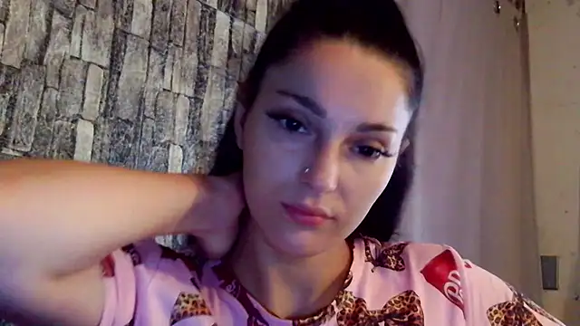 Snapshot of Eda_kiss chatting on June 2026 03:18:01 PM Eda kiss online show from June 2026 03:18:01 PM