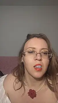 Snapshot of AriaEaston chatting on June 2026 04:29:02 PM AriaEaston online show from June 2026 04:29:02 PM