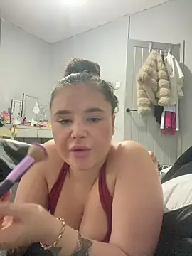 Snapshot of EmilyRosexox chatting on July 2026 05:05:02 PM EmilyRosexox online show from July 2026 05:05:02 PM