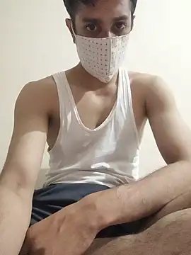 Yoursexy boy21 online show from July 2026 05:50:01 PM
