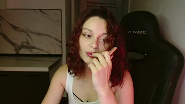 Snapshot of Mia_Luiza chatting on July 2026 10:36:02 PM Mia Luiza online show from July 2026 10:36:02 PM