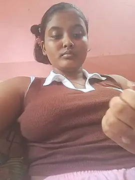 HOT  QUEEN001 online show from July 2026 09:33:01 AM