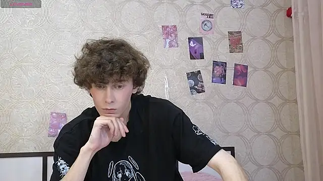 Snapshot of Liam_Winss chatting on July 2026 04:22:02 PM Liam Winss online show from July 2026 04:22:02 PM