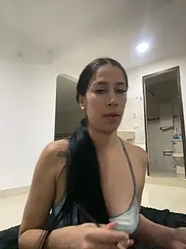 Snapshot of aurorarusso1 chatting on July 2026 06:07:02 AM aurorarusso1 online show from July 2026 06:07:02 AM
