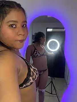 Snapshot of katherine_prinstong chatting on July 2026 03:33:02 PM katherine prinstong online show from July 2026 03:33:02 PM