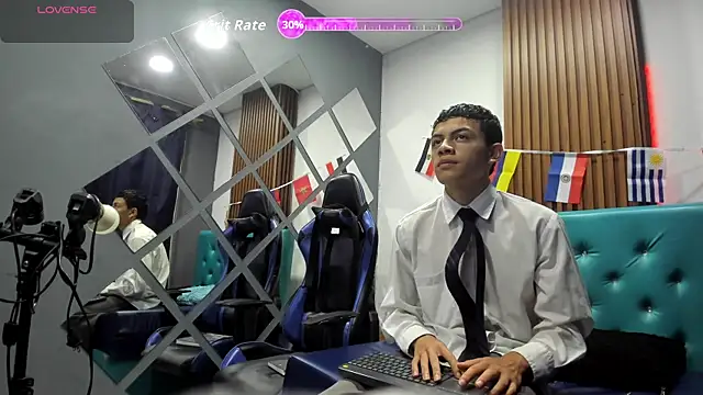 Snapshot of Mike_red chatting on July 2026 03:22:02 AM Mike red online show from July 2026 03:22:02 AM