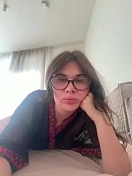 Sophie Virginia online show from July 2026 04:35:02 PM