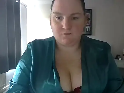 Snapshot of LumaBelleX chatting on July 2026 08:45:01 AM LumaBelleX online show from July 2026 08:45:01 AM