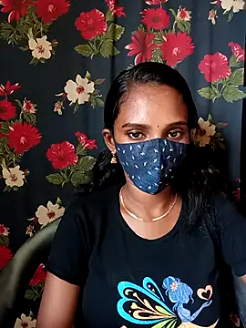 Snapshot of Tamil_Soloqueen_001 chatting on July 2026 06:05:01 AM Tamil Soloqueen 001 online show from July 2026 06:05:01 AM