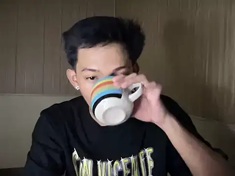 YourcumBoy77 online show from July 2026 01:35:02 PM