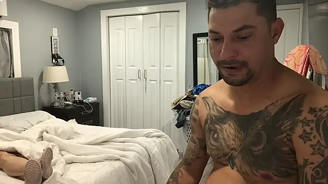 Roberyanisexy online show from July 2026 02:12:01 PM