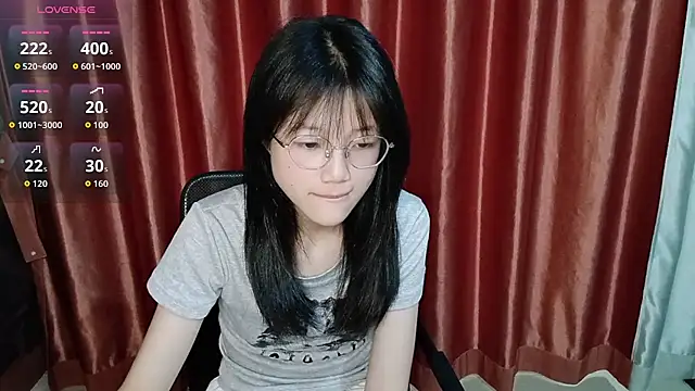 Snapshot of Elowen-6 chatting on July 2026 02:58:01 AM Elowen-6 online show from July 2026 02:58:01 AM