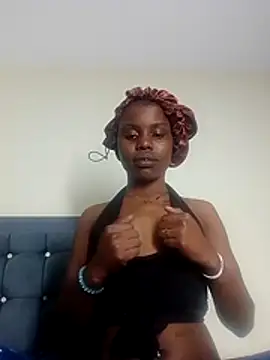 hippymelanin online show from July 2026 09:27:01 PM
