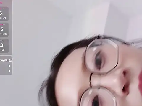 Snapshot of JiaQi-170 chatting on July 2026 09:19:02 PM JiaQi-170 online show from July 2026 09:19:02 PM