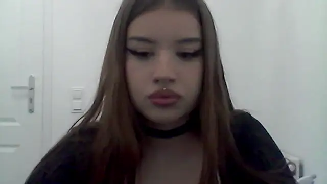 Snapshot of MollyHotTeen chatting on July 2026 02:30:01 PM MollyHotTeen online show from July 2026 02:30:01 PM