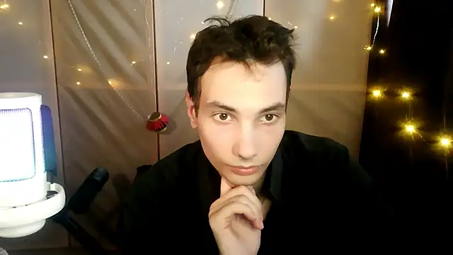 Snapshot of Merlin__Good chatting on July 2026 01:26:01 PM Merlin Good online show from July 2026 01:26:01 PM