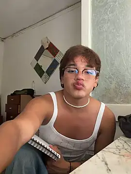 Snapshot of NUNNUN1 chatting on July 2026 02:41:01 PM NUNNUN1 online show from July 2026 02:41:01 PM