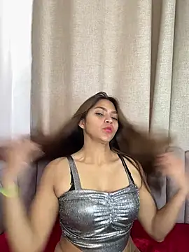 Snapshot of Mystique_Rose_ chatting on July 2026 01:50:01 PM Mystique Rose online show from July 2026 01:50:01 PM