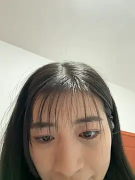 yiyiya520 online show from July 2026 08:16:01 AM