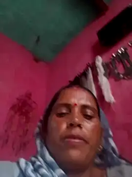 Snapshot of Rakhihot35 chatting on July 2026 11:15:01 AM Rakhihot35 online show from July 2026 11:15:01 AM