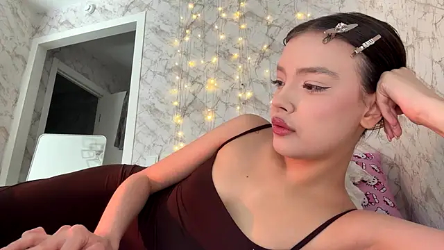 JenniferJenny  online show from July 2026 11:48:02 AM