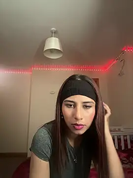 Snapshot of NextDoorMolly chatting on July 2026 04:34:02 PM NextDoorMolly online show from July 2026 04:34:02 PM