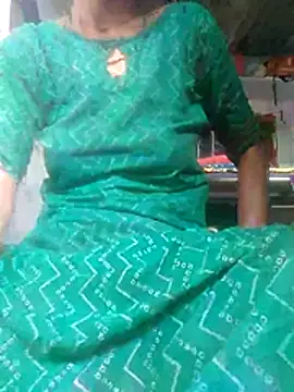 Snapshot of Aradhna-104 chatting on August 2026 04:14:01 AM Aradhna-104 online show from August 2026 04:14:01 AM