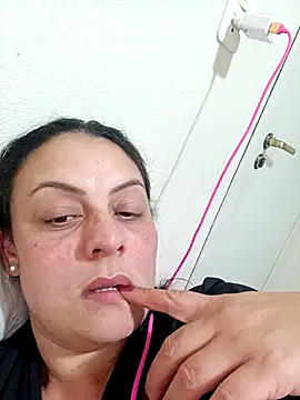 Snapshot of chillonprivv chatting on August 2026 04:47:01 AM chillonprivv online show from August 2026 04:47:01 AM