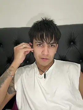 Snapshot of tailung228 chatting on July 2026 03:56:02 AM tailung228 online show from July 2026 03:56:02 AM