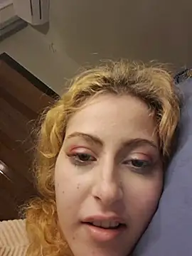 Kiki-wren online show from July 2026 07:45:01 PM