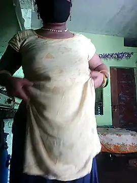 love you baby012 online show from August 2026 10:25:01 AM