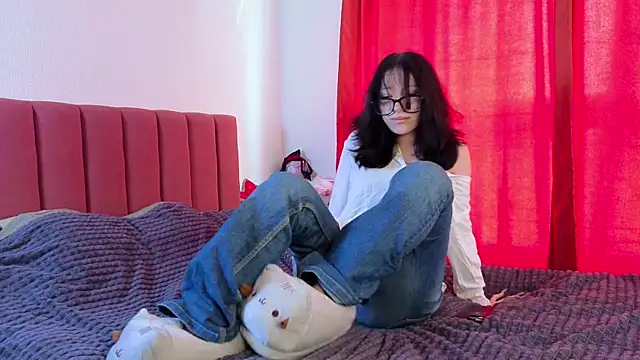 Snapshot of Mira_Rin chatting on July 2026 08:54:01 AM Mira Rin online show from July 2026 08:54:01 AM
