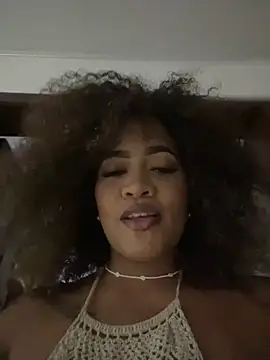 Snapshot of riri_brunnete chatting on February 2026 04:13:02 AM riri brunnete online show from February 2026 04:13:02 AM