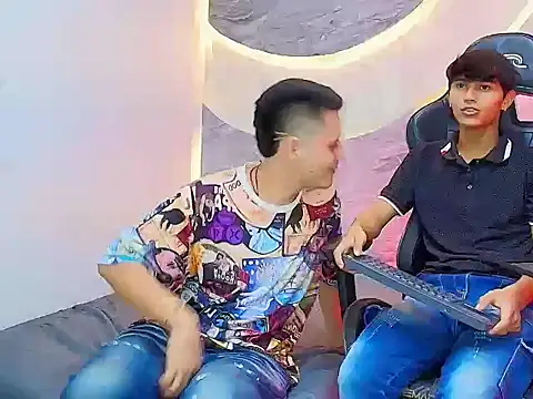 Snapshot of Benjamin_Alam chatting on July 2026 08:51:02 PM Benjamin Alam online show from July 2026 08:51:02 PM