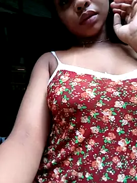 Snapshot of _lulu19 chatting on July 2026 05:56:02 PM lulu19 online show from July 2026 05:56:02 PM