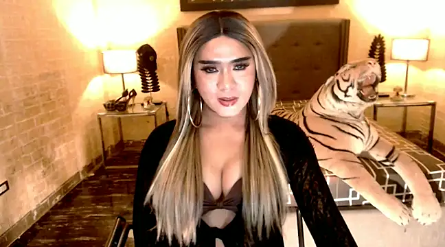 BigCumHuntersxx online show from January 2025 12:52:02 PM