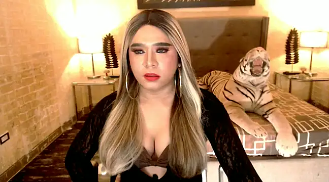 BigCumHuntersxx online show from February 2025 04:46:01 PM