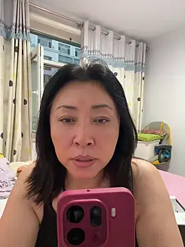 Snapshot of Lisa-008 chatting on July 2026 12:01:02 PM Lisa-008 online show from July 2026 12:01:02 PM