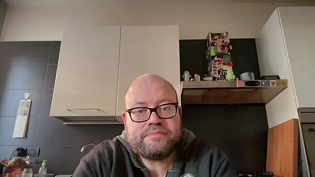 theitalianbear online show from December 2024 02:28:01 PM