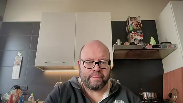 theitalianbear online show from October 2025 10:07:01 AM