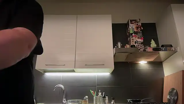 theitalianbear online show from November 2025 04:13:02 AM