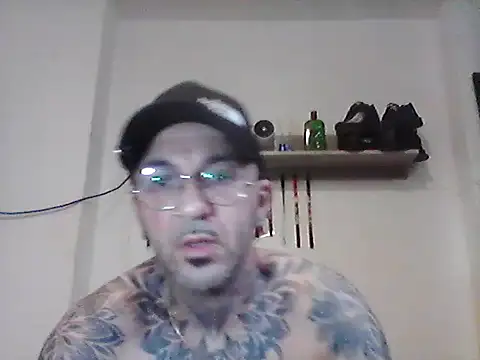 Snapshot of MagicStickBoy chatting on July 2026 02:08:02 PM MagicStickBoy online show from July 2026 02:08:02 PM