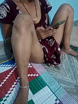 Snapshot of MEERA8008 chatting on August 2026 12:01:01 AM MEERA8008 online show from August 2026 12:01:01 AM