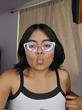 Snapshot of MoonVanesa chatting on August 2026 04:05:02 PM MoonVanesa online show from August 2026 04:05:02 PM