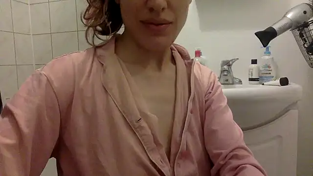 laetitia xo online show from August 2026 12:23:02 AM