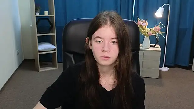 NicolaDevis online show from July 2026 08:46:01 AM