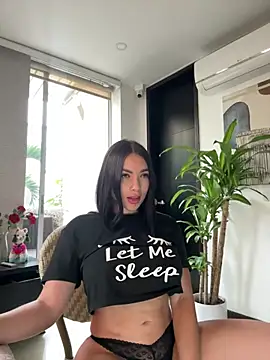 Snapshot of HannaBeckett chatting on February 2026 12:24:01 PM HannaBeckett online show from February 2026 12:24:01 PM