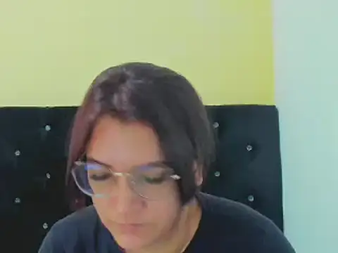 MARILYN GARCIA online show from December 2024 03:04:01 PM